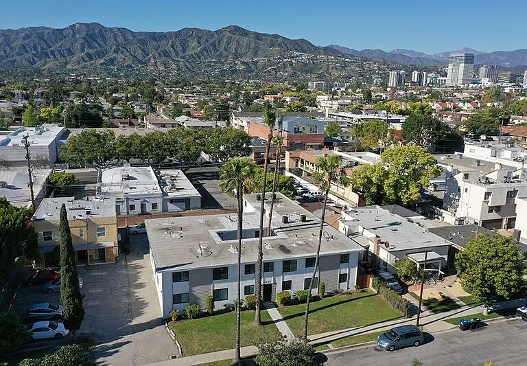 655 Ivy St #8 — Photo 4