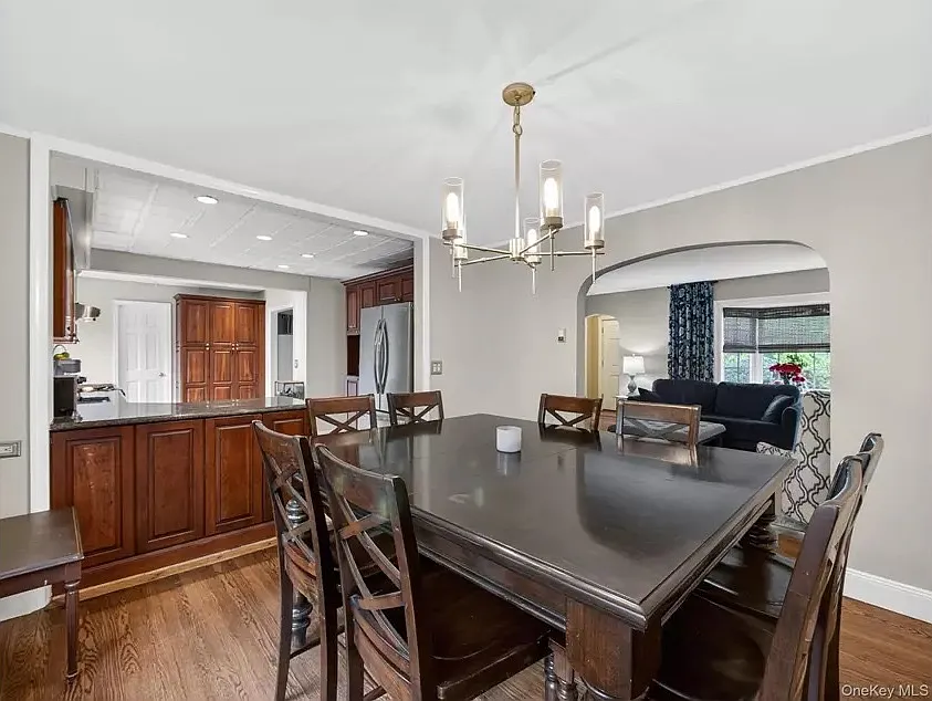 5 bed, $4,500 — Photo 3