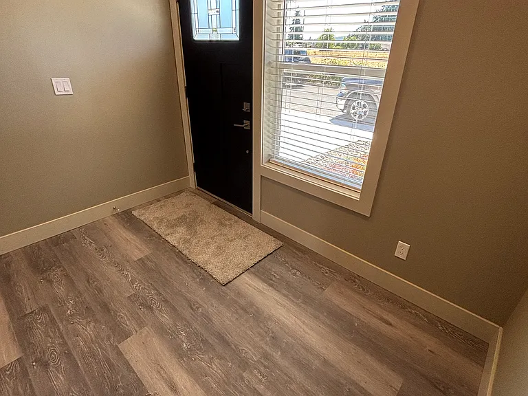 Seven Oaks Luxury Duplexes — Photo 33