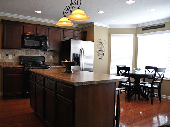 Kitchen with Breakfast Nook