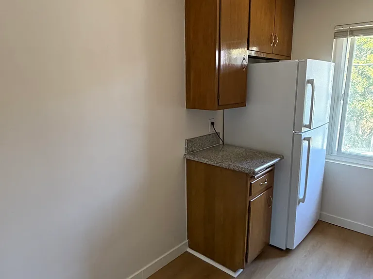 3570 Jasmine Ave #7 — Photo 13