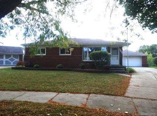 2941 Bates Ct, Trenton, MI 48183