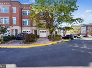 12151 Chancery Station Cir, Reston, VA 20190
