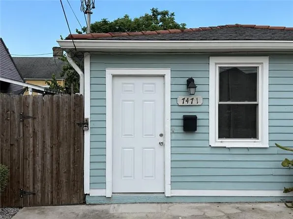 7471 Hurst St, New Orleans, LA 70118
