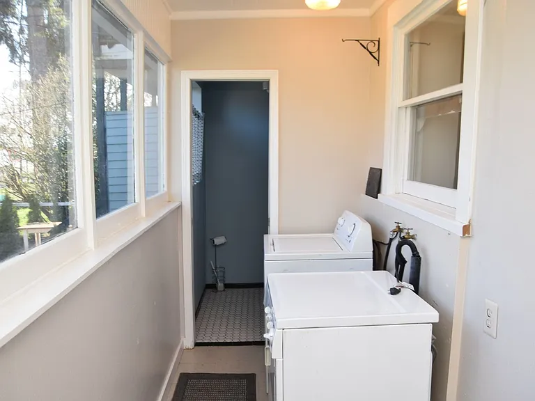 917 S M St — Photo 16
