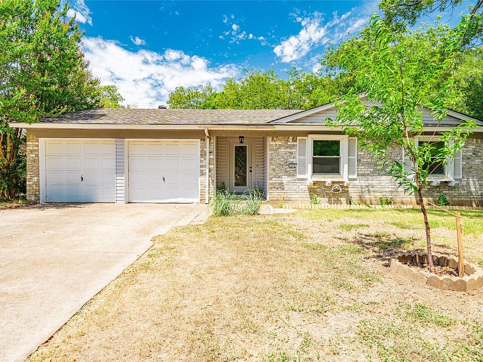 1st image of 375 Parkview Dr
