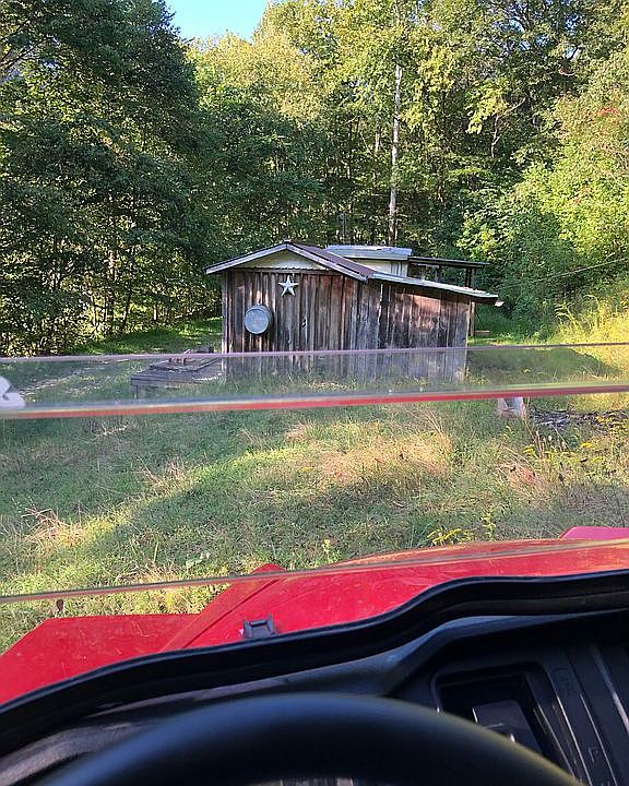 2nd image of 179 Little Beechy Ridge Rd
