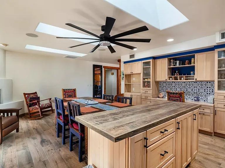 5312 E Ludlow Dr — Photo 16