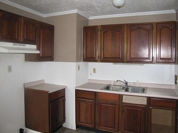 3rd image of 4436 Waymire Ave