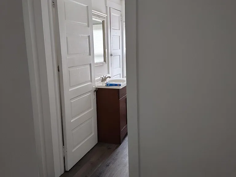 322 Main St — Photo 5