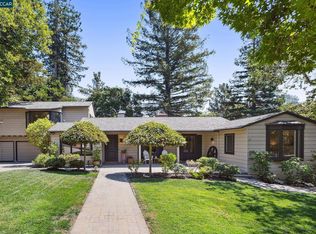 16 El Verano, Orinda, CA 94563