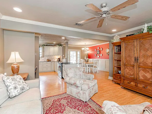 4844 Drusilla Dr, Baton Rouge, LA 70809