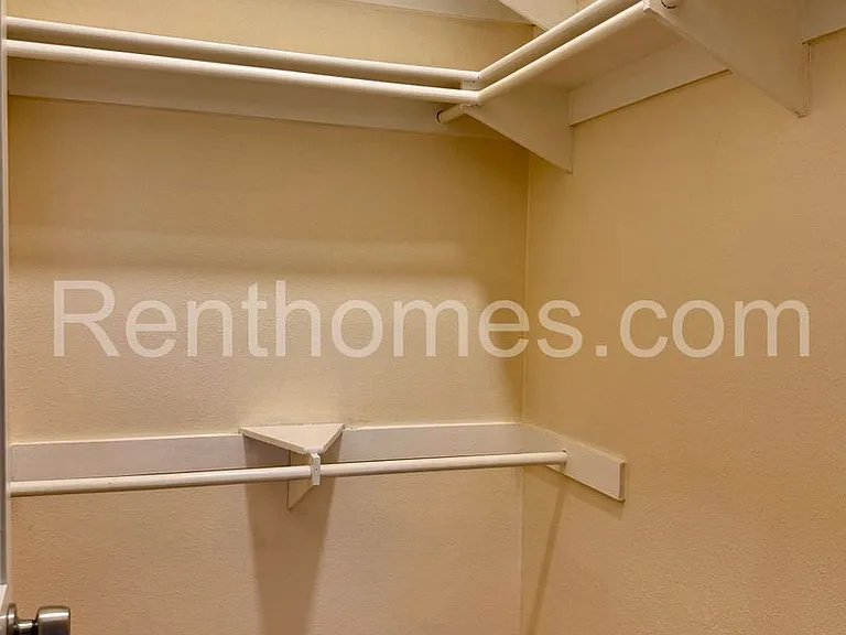 8320 Regents Rd #1H — Photo 13