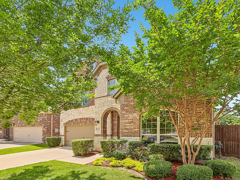 1828 Houghton Dr — Photo 87