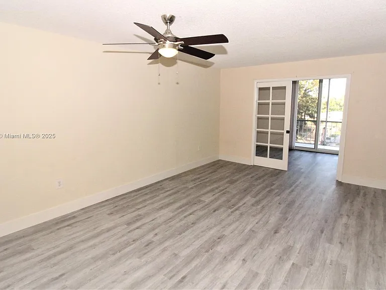 1251 NE 108th St #312 — Photo 11