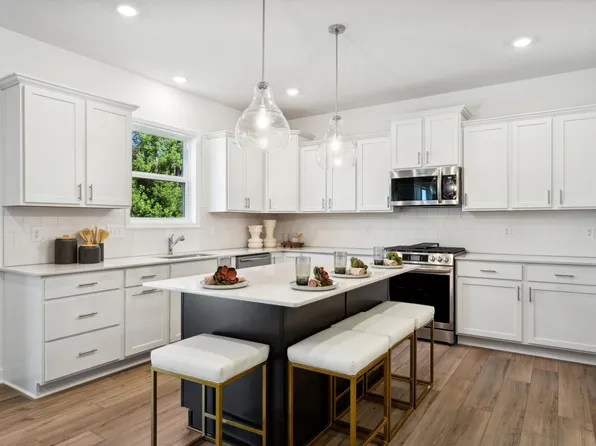 (undisclosed Address), Hanover, MN 55341