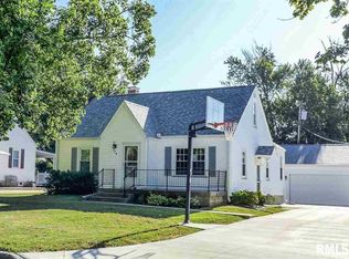 208 Howard St, East Peoria, IL 61611