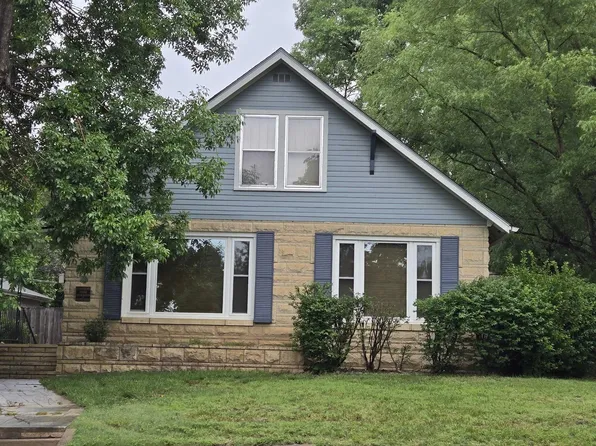 405 NE 8th St, Abilene, KS 67410