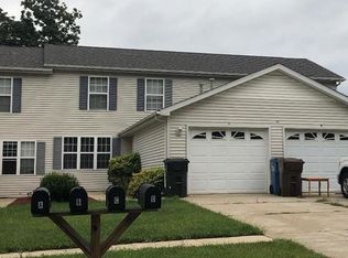 395 Plymouth Rd APT C, Valparaiso, IN 46385