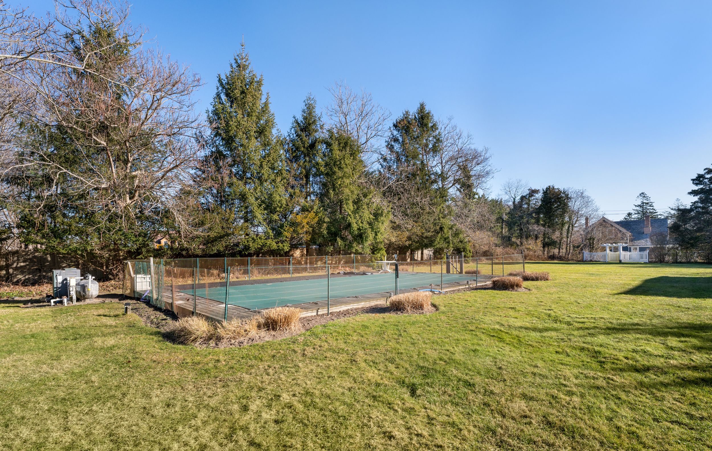 478 Montauk Hwy in East Quogue Out East