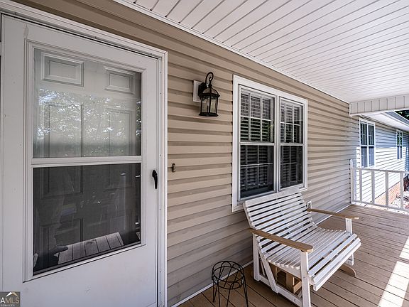 2nd image of 36 Ramblewood Dr SE