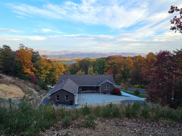 511 Panorama View Dr, Stanley, VA 22851