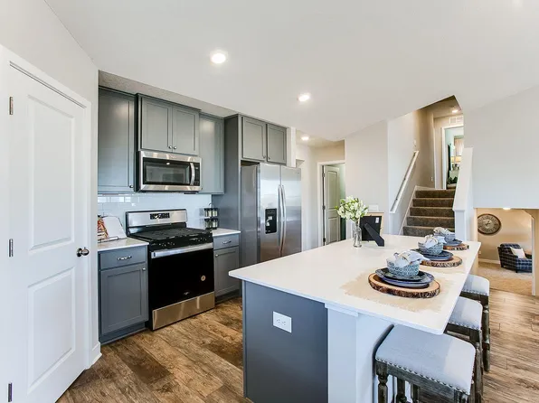 2260 Latour Dr, Shakopee, MN 55379