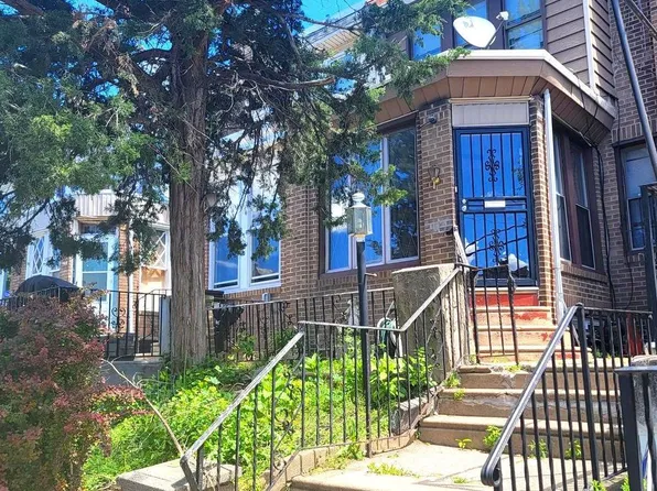 5633 N 10th St, Philadelphia, PA 19141