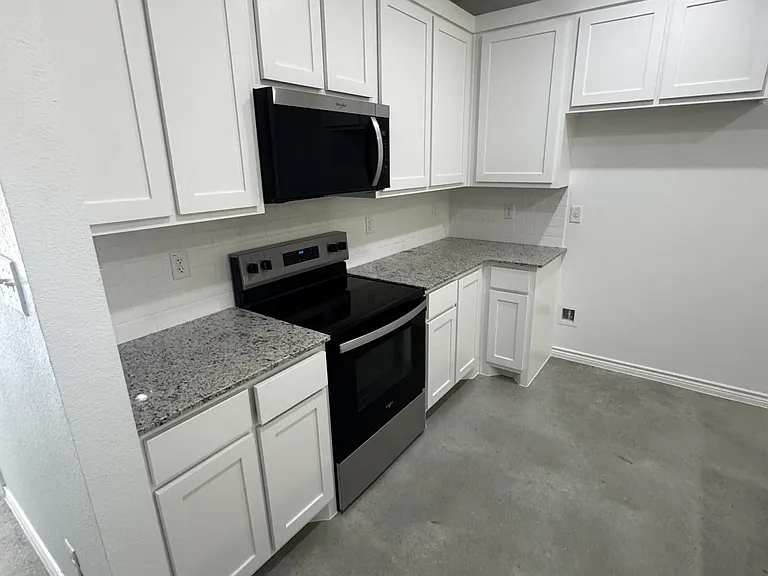209 Elbert Ln #B — Photo 26