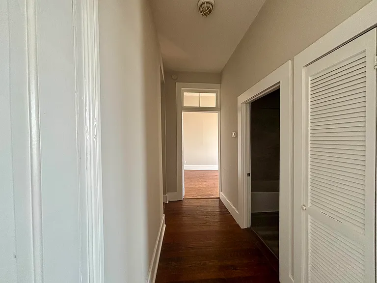 1030 Broad St #D — Photo 4