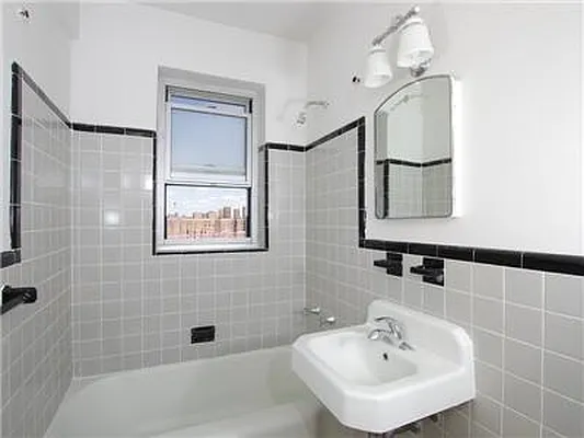 Sold by Sotheby's International Realty | media 3