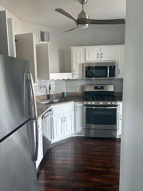 2 bed, 1250 sqft, $3,850 — Photo 2