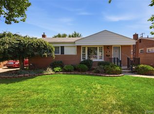 8516 Perrin Ave, Westland, MI 48185