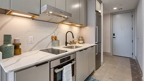Residences at Richmond Trust Photo 1