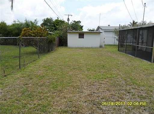 2nd image of 2000 NW 191st Ter