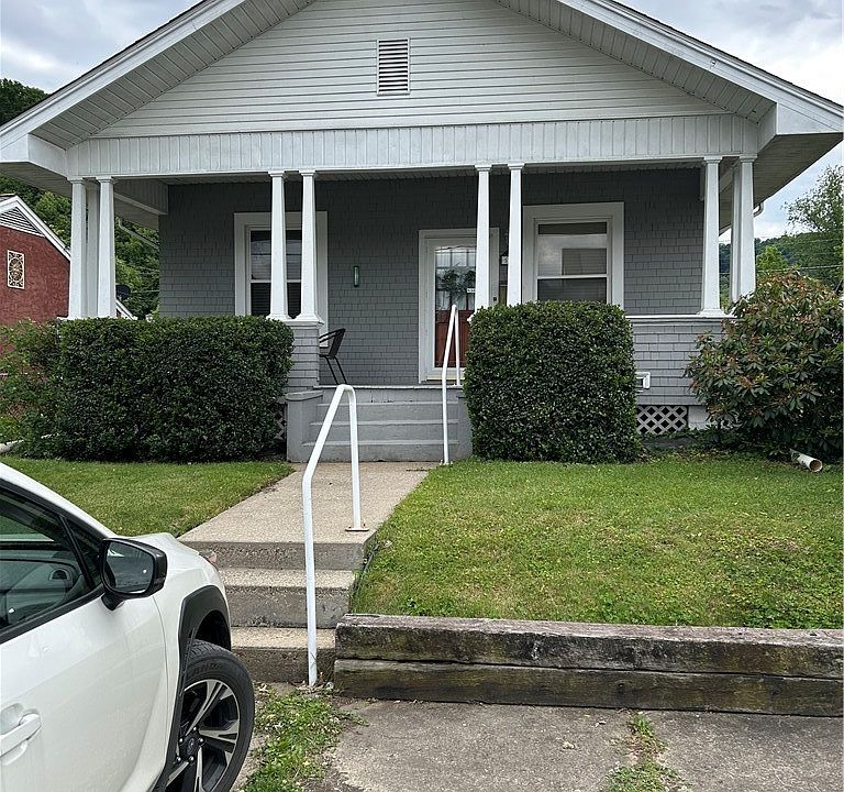1st image of 5203 Washington Ave SE