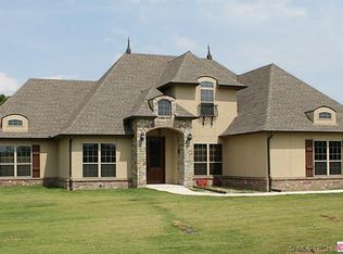 8215 N 72nd East Ave, Owasso, OK 74055