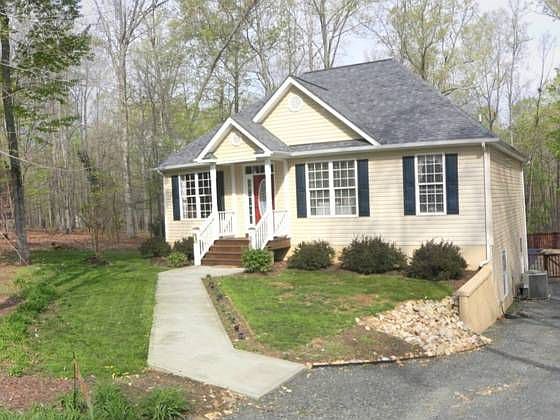 1st image of 86 Jefferson Dr