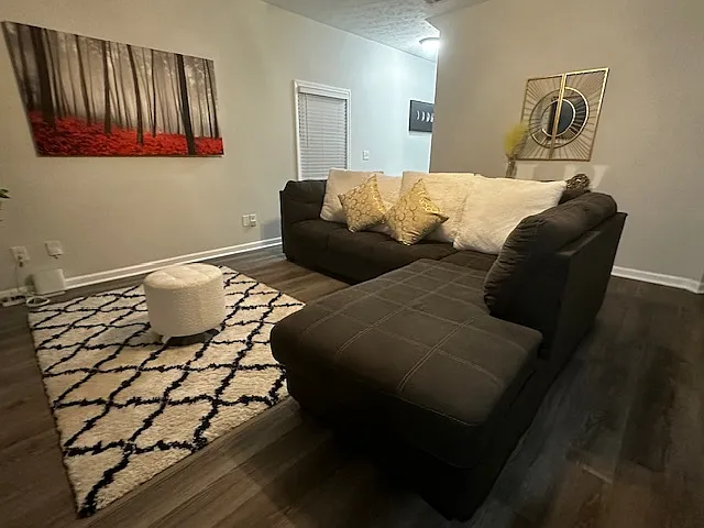 Olivia Ln — Photo 8