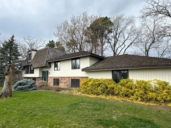 6320 Bluff Dr, Bloomington, MN 55438