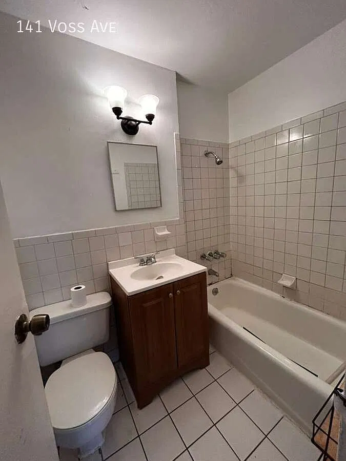 141 Voss Ave — Photo 3