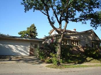 1st image of 414 36th Ave N