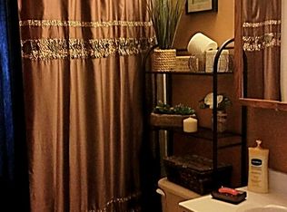 140 Tamarack Dr, Bolingbrook, IL 60440