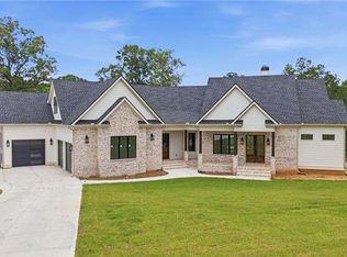 39 Sweet Rose Ct, Newnan, GA 30265
