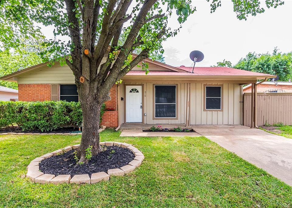 1st image of 214 Jenny Kay Ln