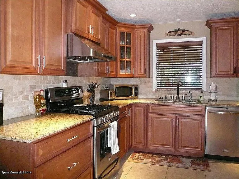 1873 Nicklaus Dr — Photo 2