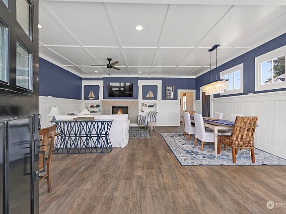 3rd image of 1306 Bay Avenue