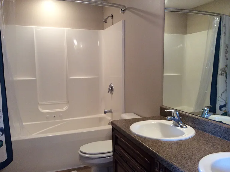 601 Atkinson Dr — Photo 8