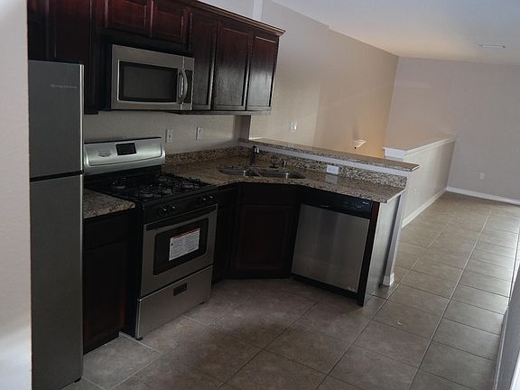 4th image of 4721 Pistolero Ln #A & B