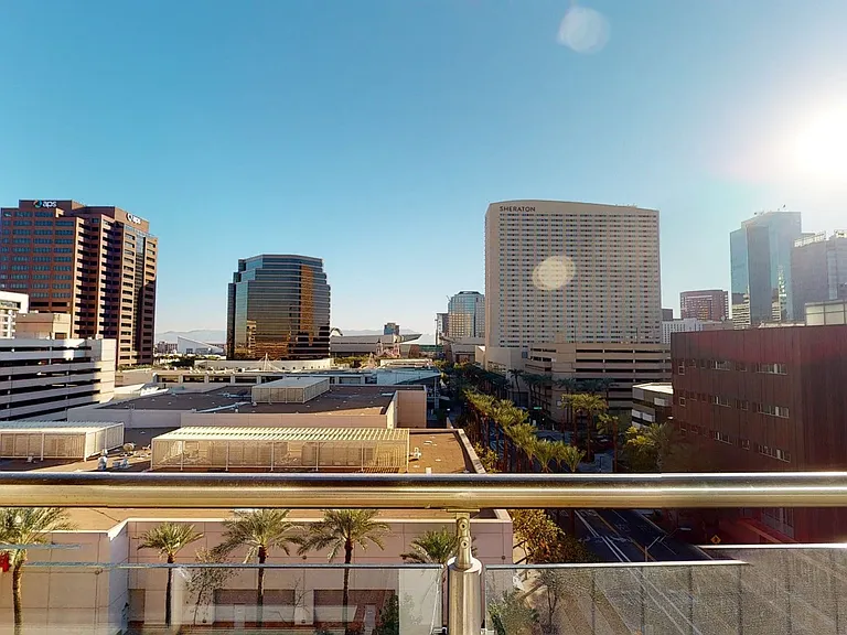 Skyline Lofts — Photo 32